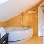 - Zdrojowa *