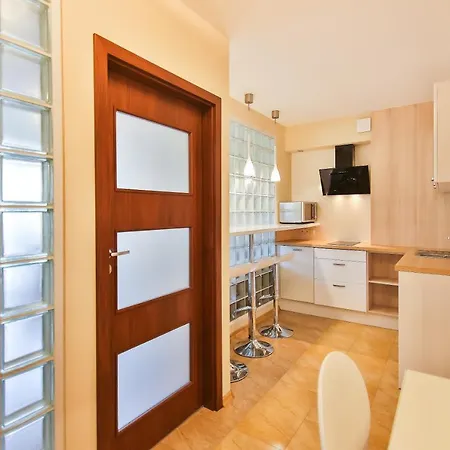 - Zdrojowa Apartamento *