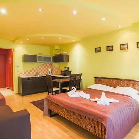 - Zdrojowa Apartmán