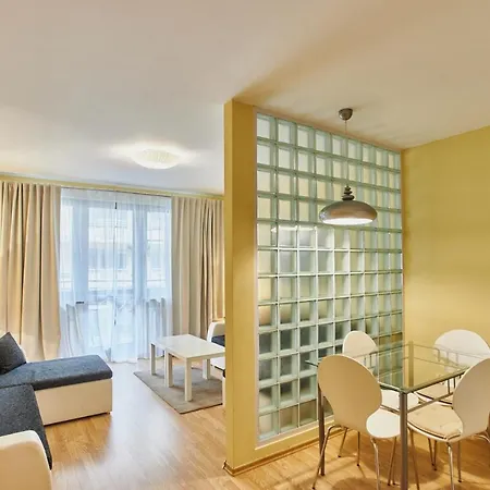 - Zdrojowa Apartament *