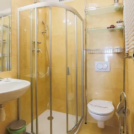 - Zdrojowa Apartamento *