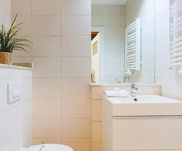 شقة - Zdrojowa سفينويتشي