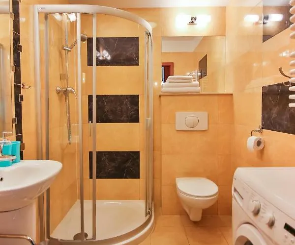 - Zdrojowa شقة سفينويتشي